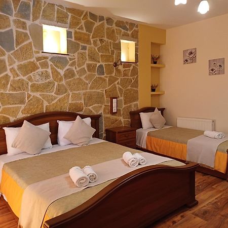 Hotel Agnantio Janina Zewnętrze zdjęcie